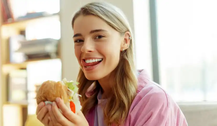 Cách thay đổi thói quen và tư duy để kiểm soát thèm ăn